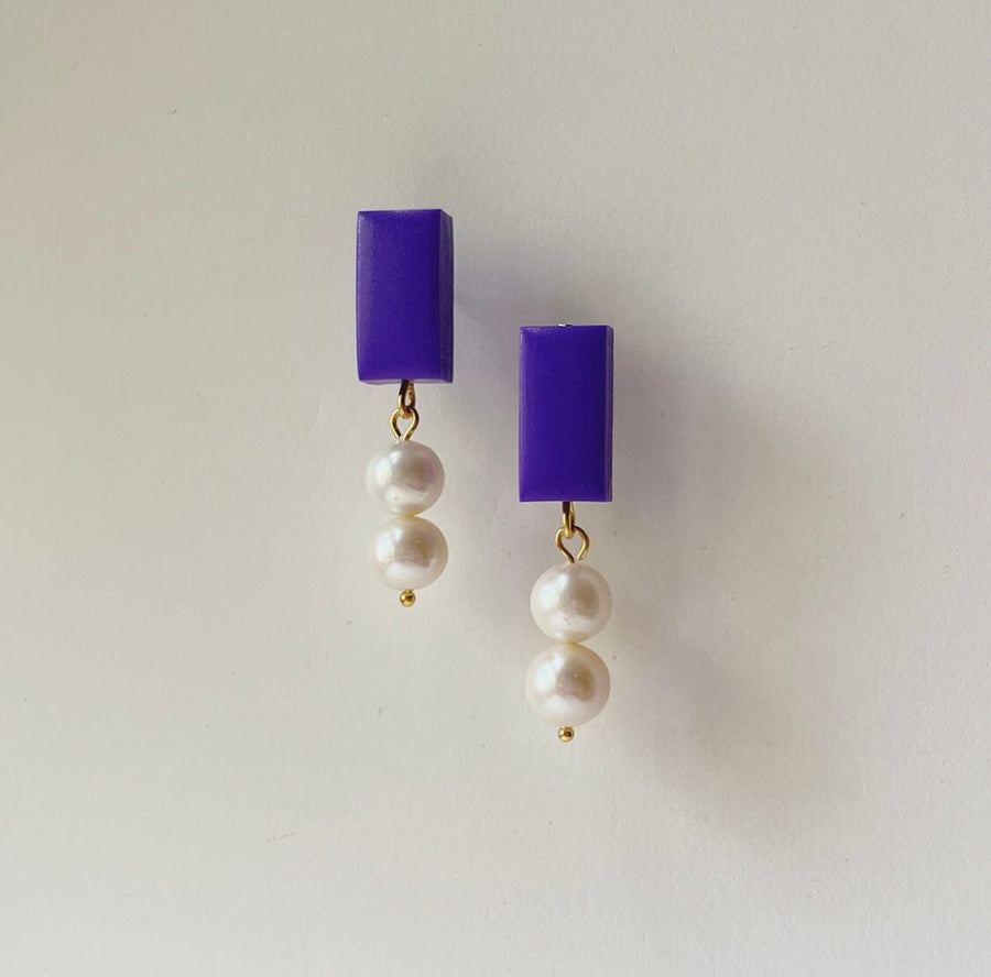 LILA MINI PEARL DROP EARRINGS Jewelry Hattie Buzzard Grape 